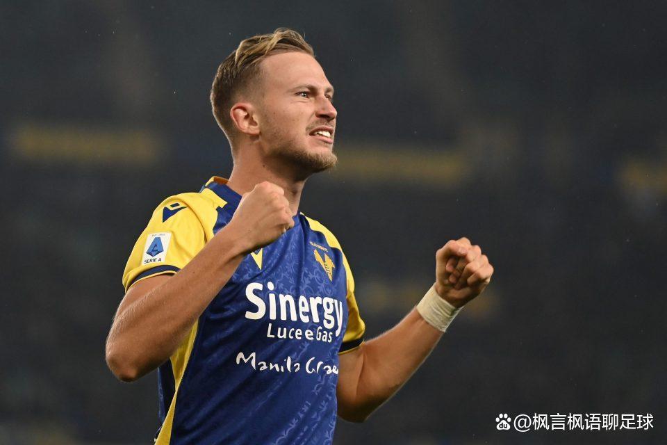 乌迪内斯门将关键扑救，力保球门不失