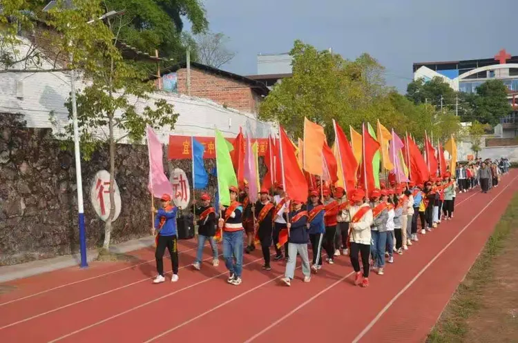 aoa体育体育网站-他们用汗水和努力谱写出一曲胜利之歌