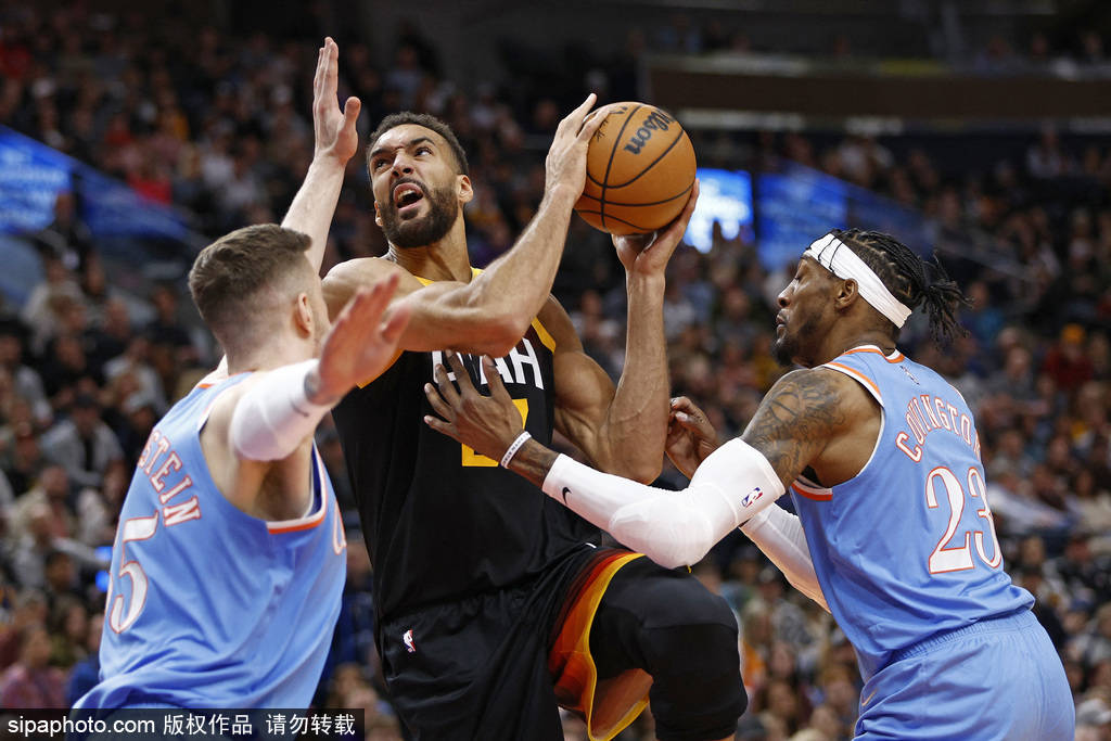 aoa体育体育网页版登录入口-青年观众受伤！热火战胜爵士，取得连胜的简单介绍