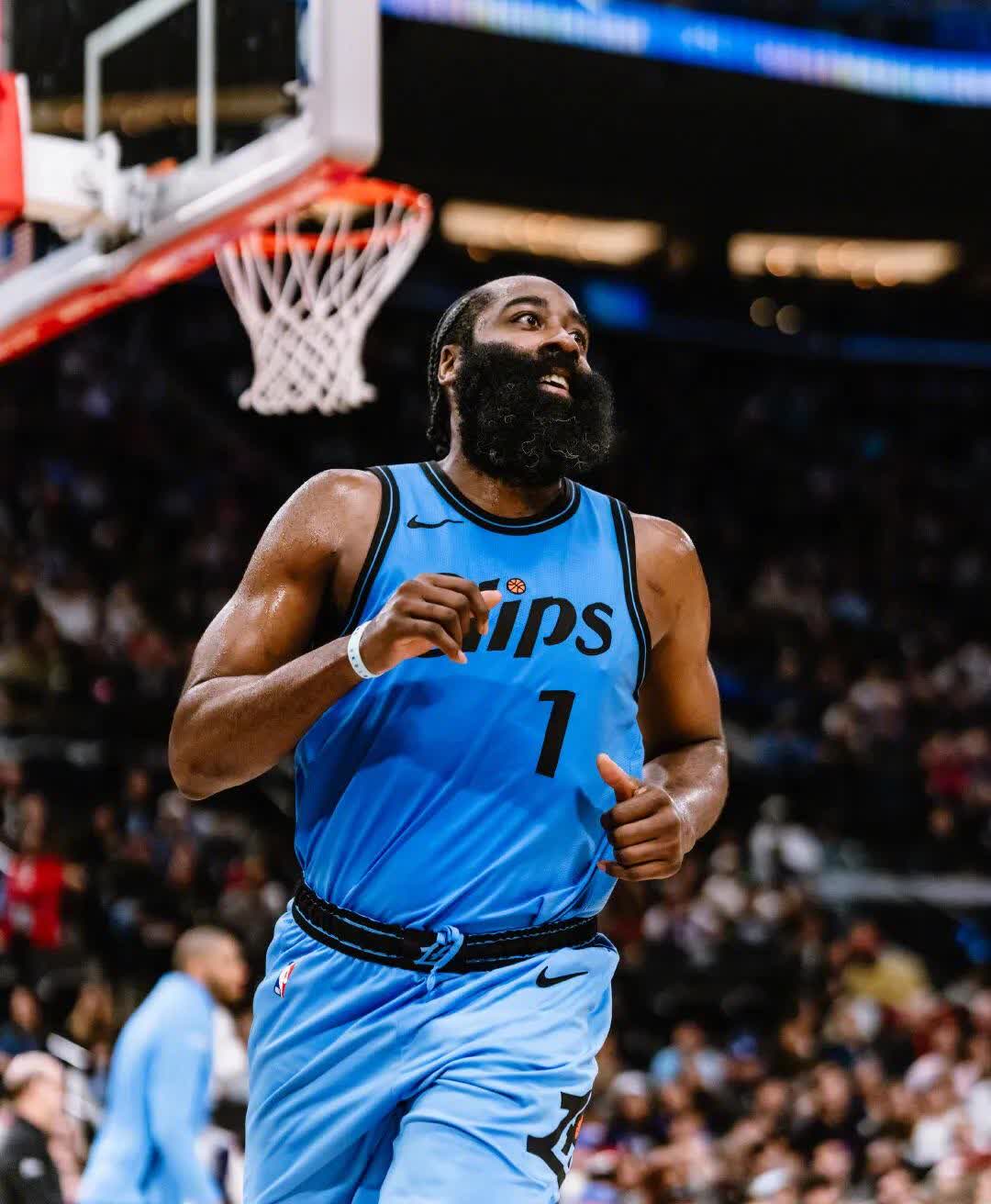 aoa体育体育亚洲官网-关于快船战胜雄鹿取得9场连胜，莱昂纳德贡献29分的信息