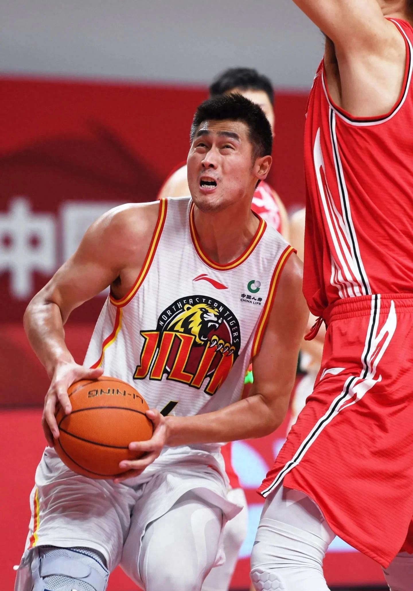 aoa体育体育链接-吉林队主力球员伤愈复出，士气大增的简单介绍