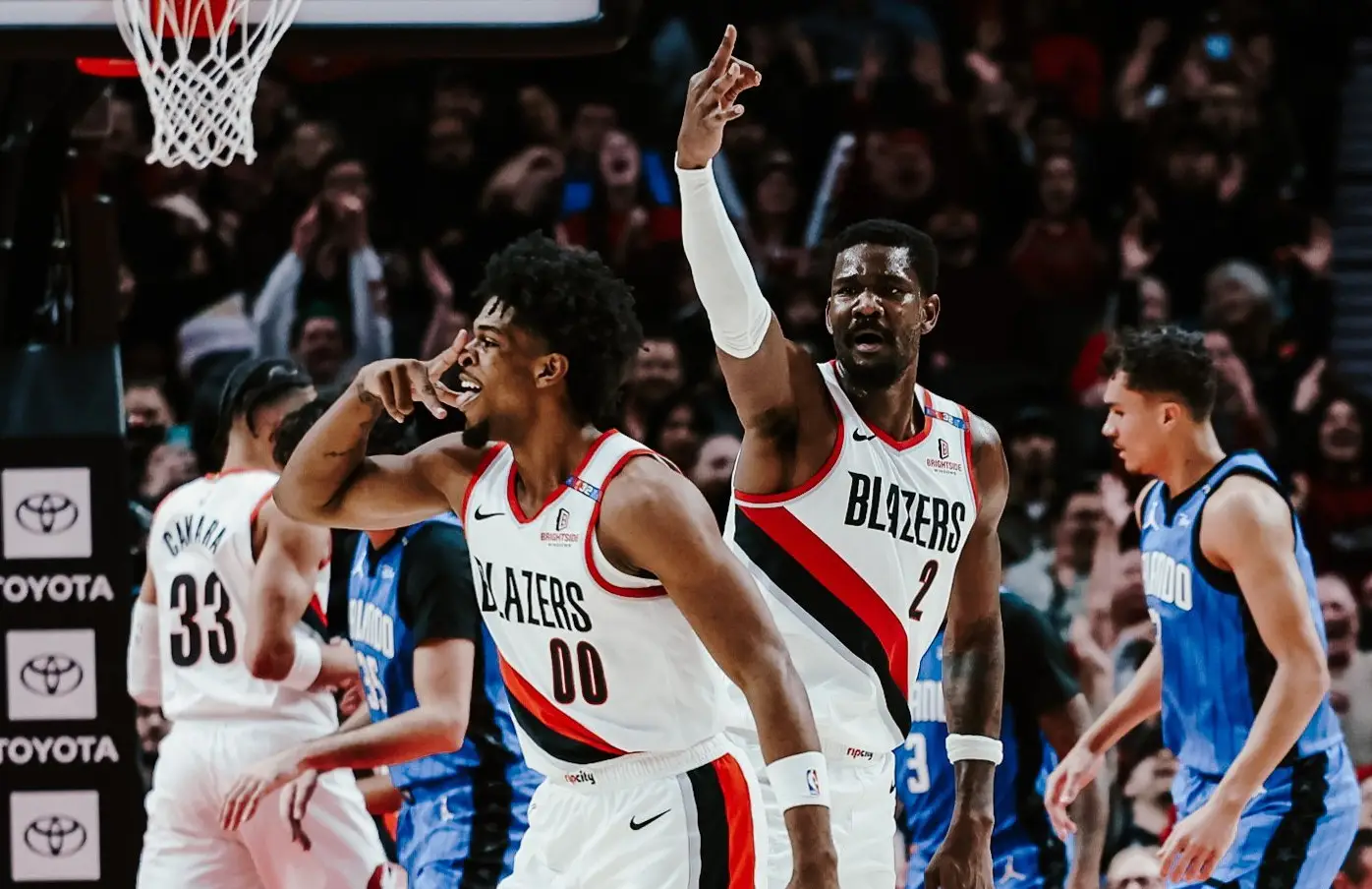 aoa体育体育在线-开拓者遭遇惨败，球队战术需重新调整