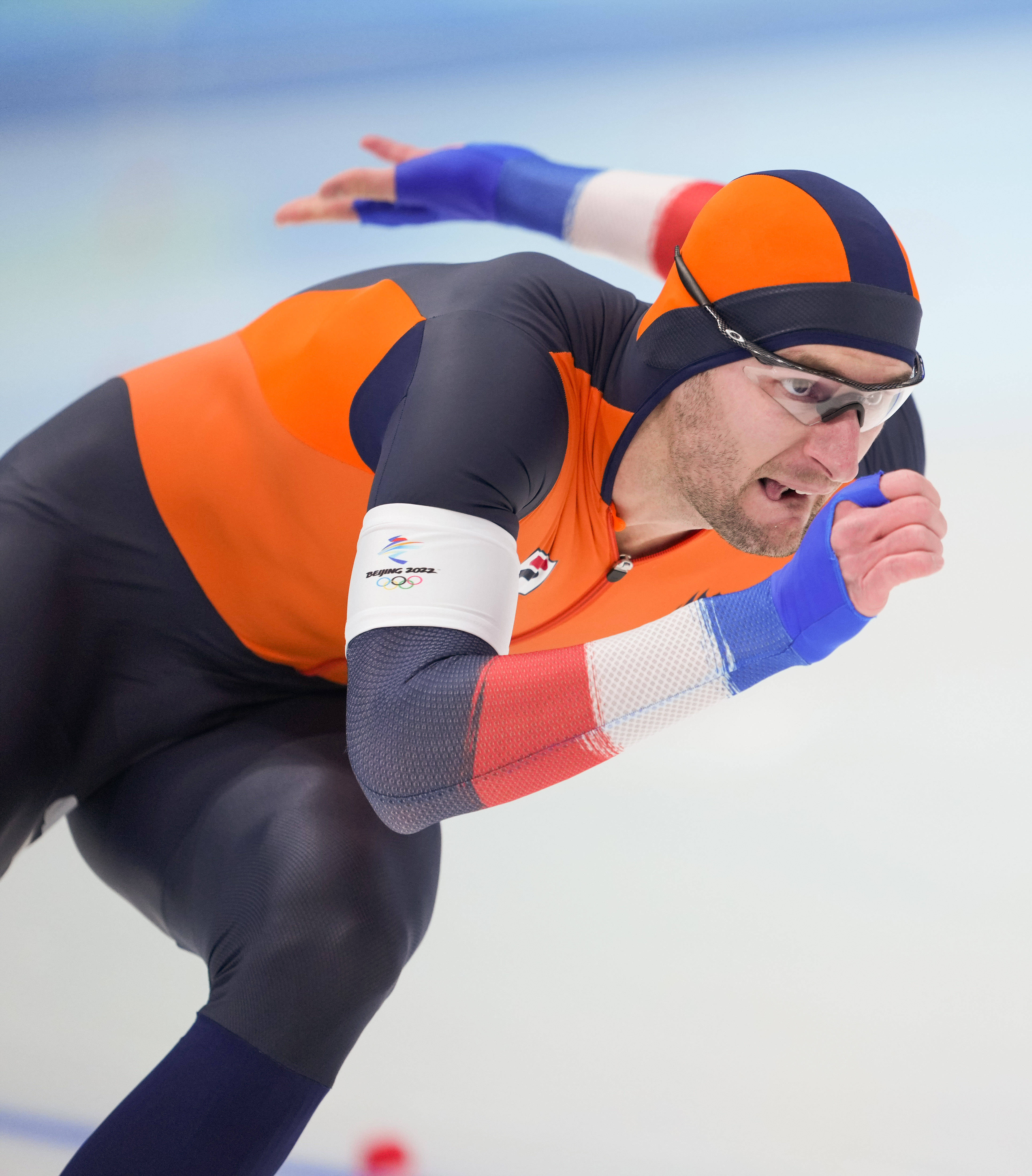 荷兰速度滑冰队在米比赛中获胜的简单介绍