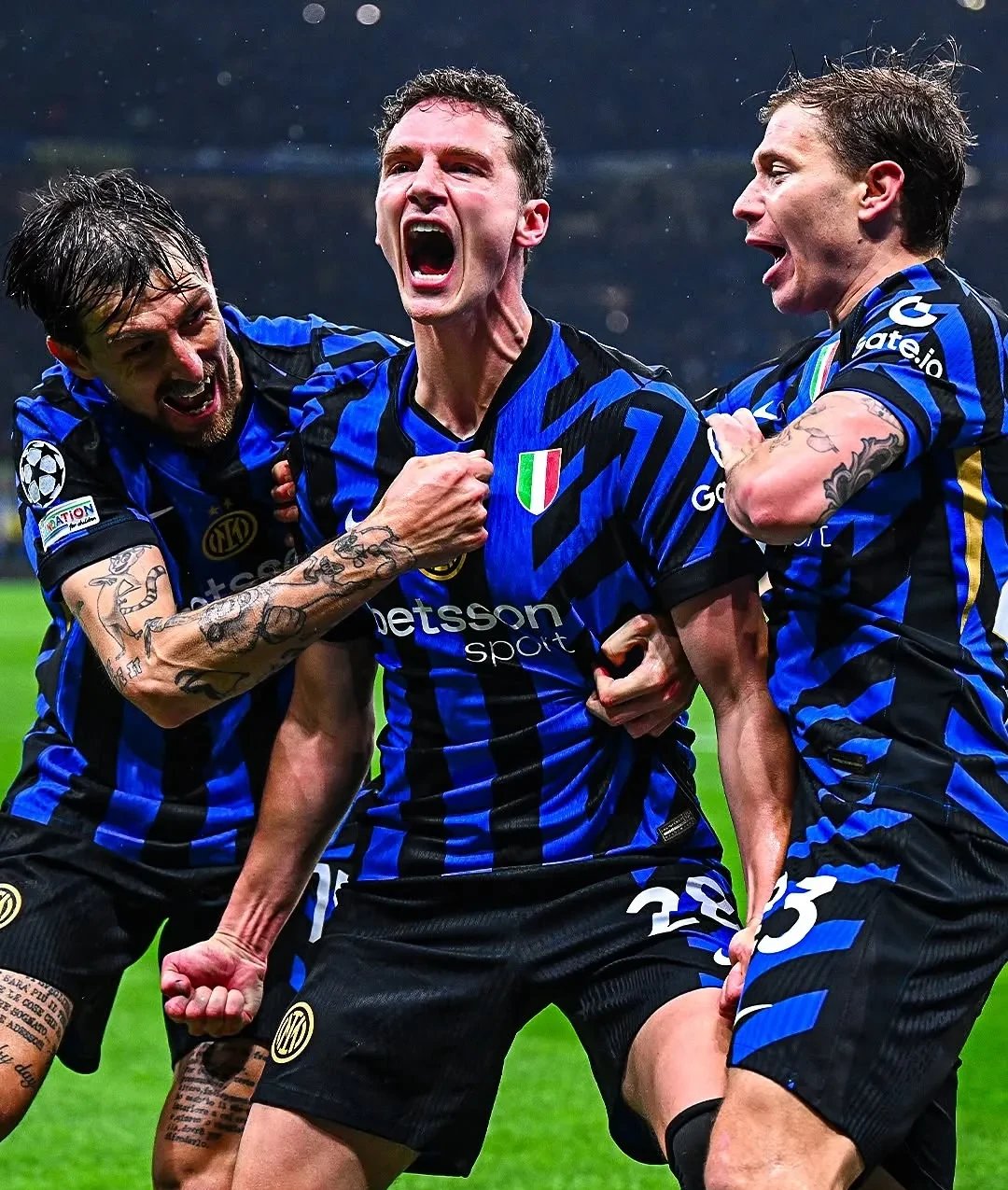 包含国际米兰全队备战高压，信心满满迎战对手的词条