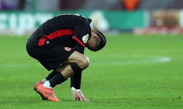 关于法兰克福尴尬主场失分，德甲未来难测的信息