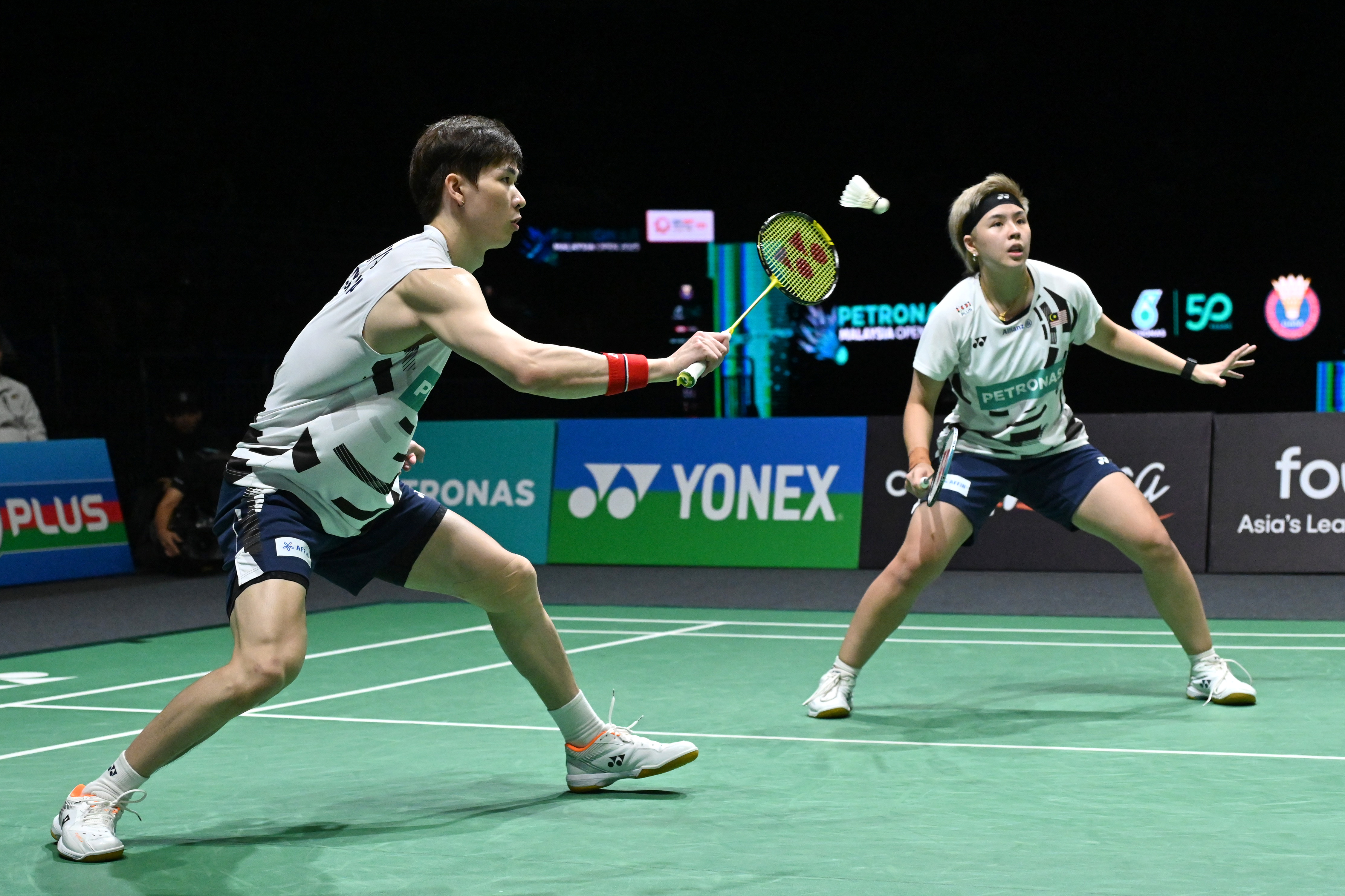 马来西亚选手团队斗志昂扬，名列前茅的简单介绍